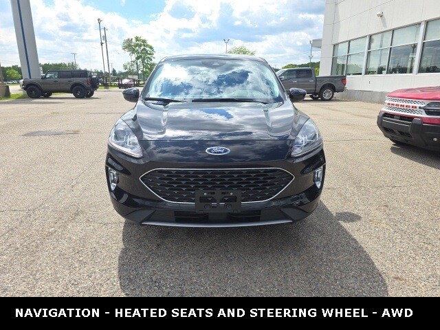 2022 Ford Escape SEL photo 3