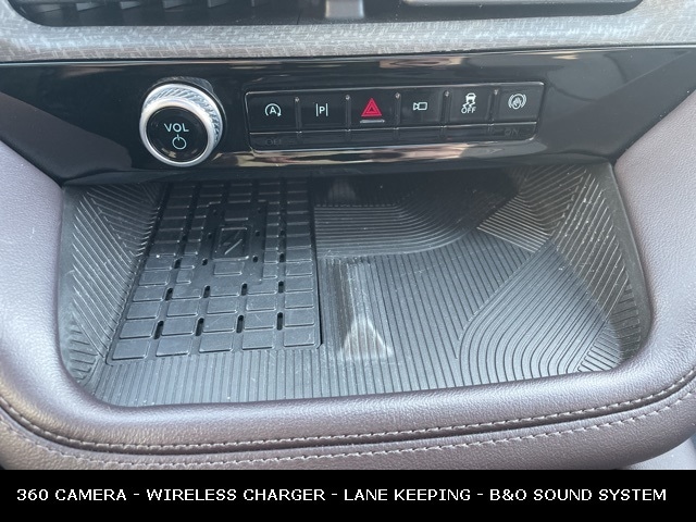 2025 FORD EXPLORER - Image 18