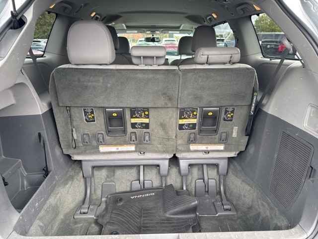2016 TOYOTA SIENNA - Image 13
