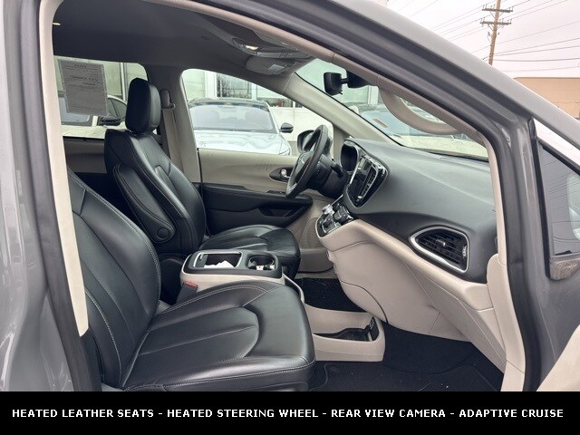 2023 CHRYSLER PACIFICA - Image 19