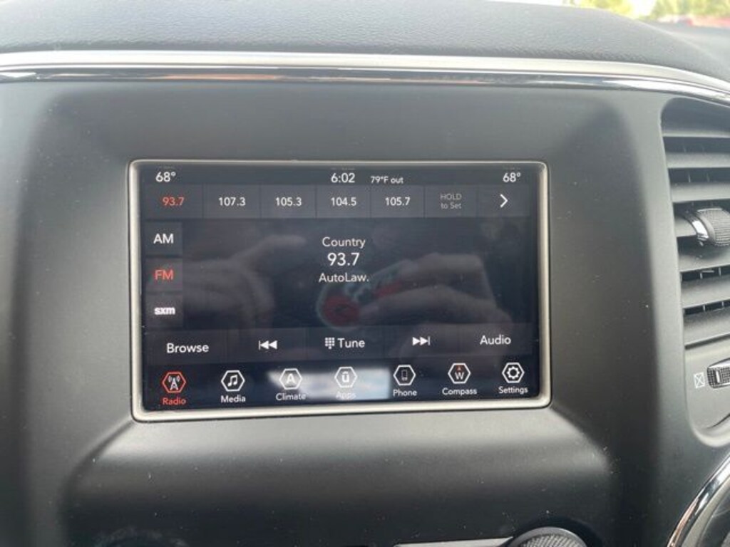 Used 2019 Jeep Grand Cherokee Laredo E SUV