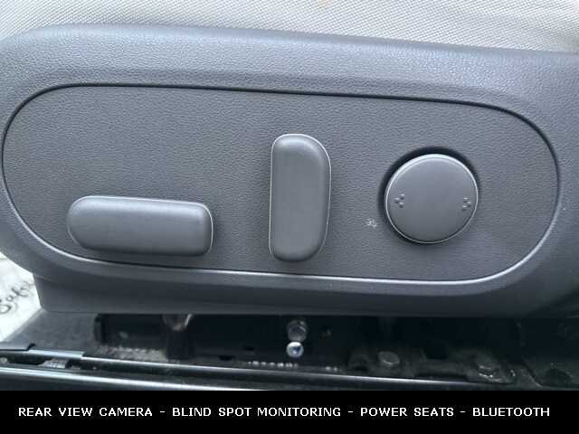 2024 HYUNDAI KONA - Image 18