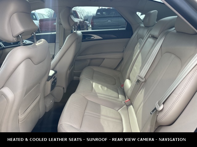 2017 LINCOLN MKZ - Image 11