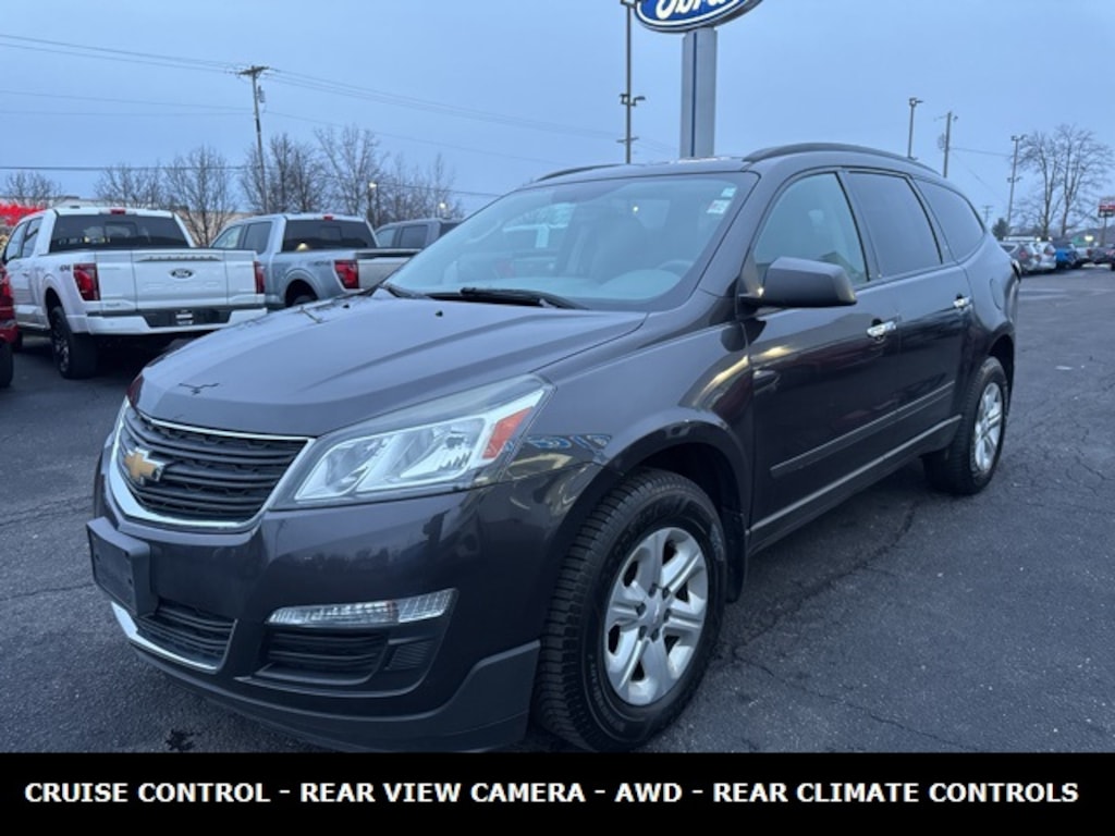 Used 2017 Chevrolet Traverse LS SUV
