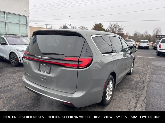 2023 CHRYSLER PACIFICA - Image 11