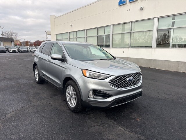 2024 Ford Edge SEL photo 4