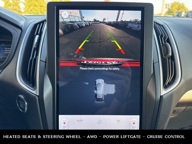 2024 Ford Edge SEL photo 4