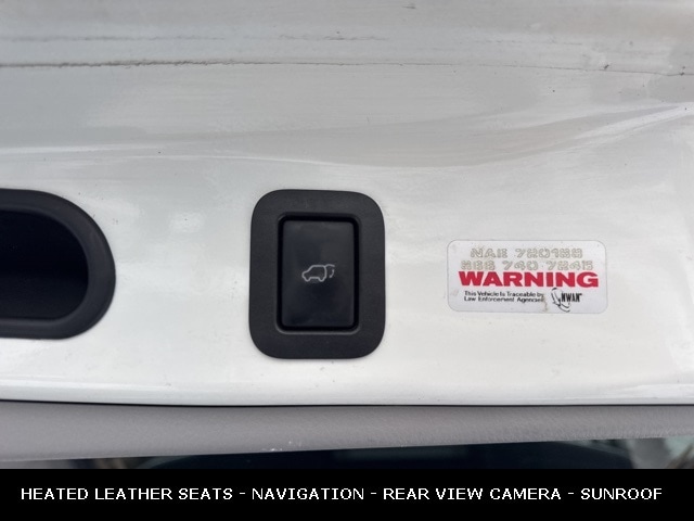 2015 TOYOTA HIGHLANDER - Image 17