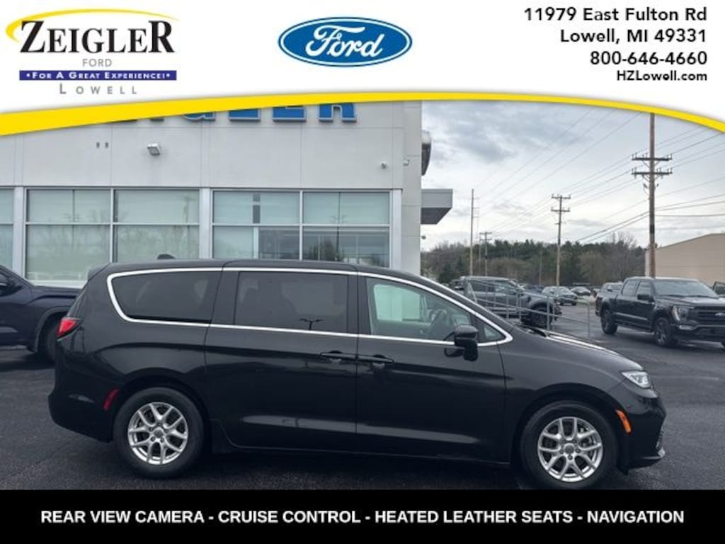 Used 2023 Chrysler Pacifica Touring L Van Passenger Van
