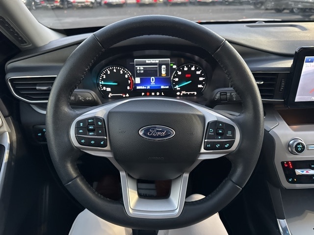 2023 FORD EXPLORER - Image 2