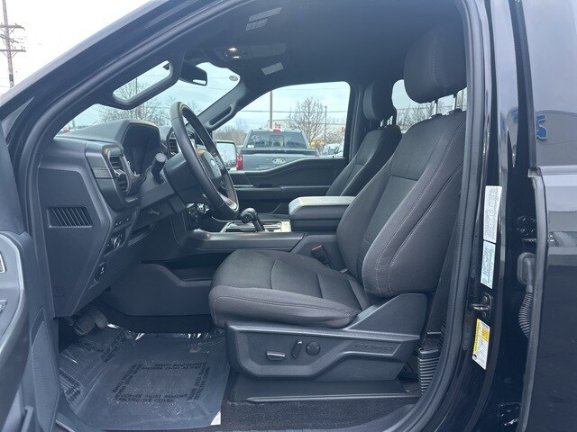 2024 Ford F-150 XLT photo 2