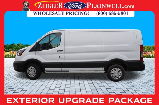 2023 Ford Transit photo 2