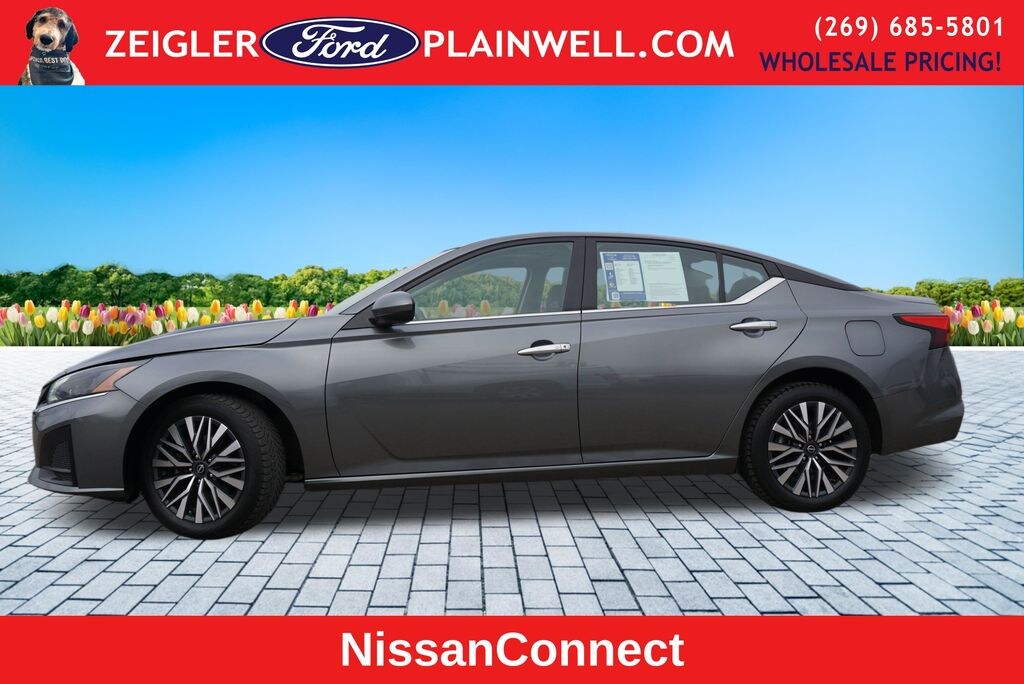 Used 2023 Nissan Altima 2.5 SV Sedan