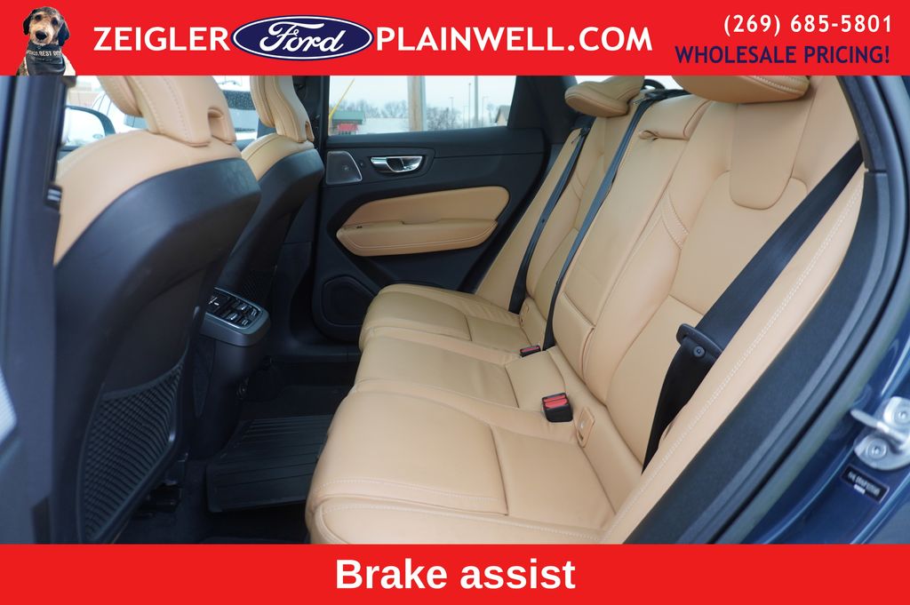 2023 VOLVO XC60 - Image 12