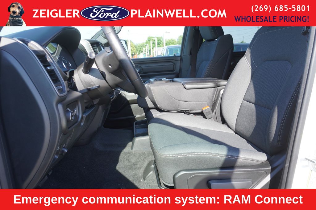 2024 RAM 1500 - Image 12