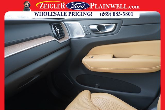 2023 VOLVO XC60 - Image 34