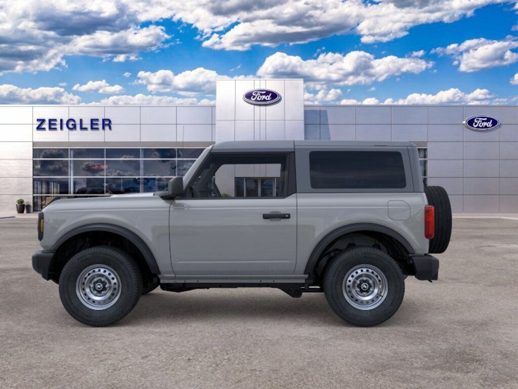 New 2026 Ford Bronco Base SUV