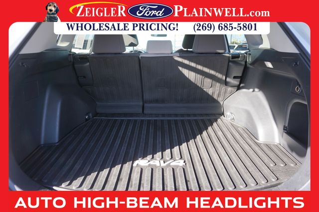 2022 TOYOTA RAV4 - Image 10