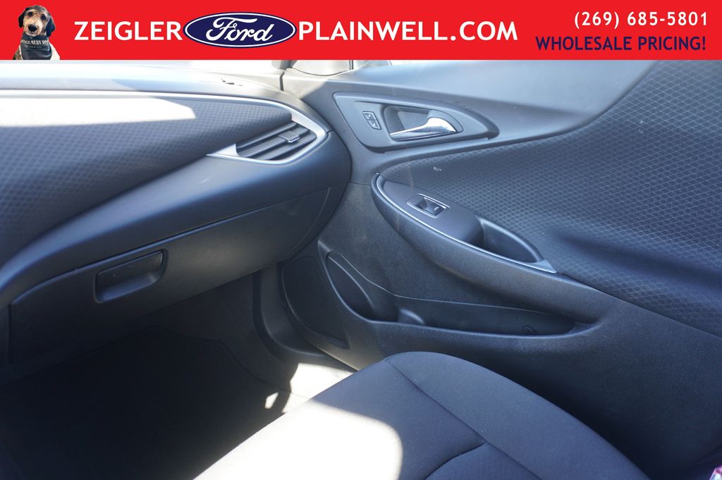 2024 CHEVROLET MALIBU - Image 30