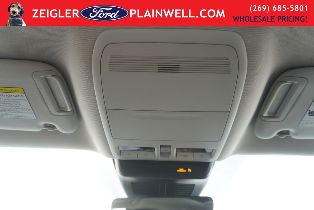 2025 MAZDA CX-50 - Image 32