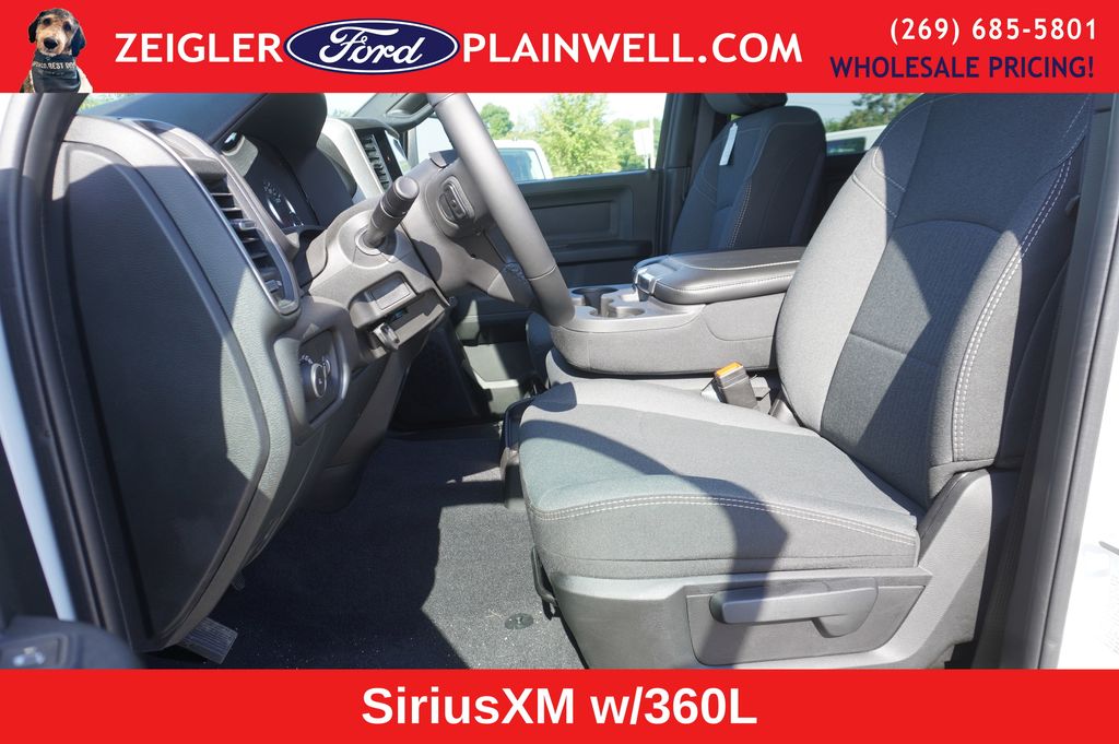 2024 RAM 3500 - Image 13