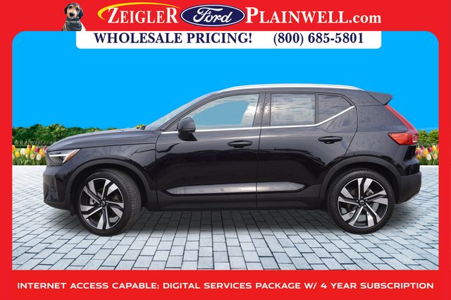2024 Volvo XC40 Ultimate Plus photo 2