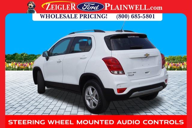 2022 Chevrolet Trax LT photo 3