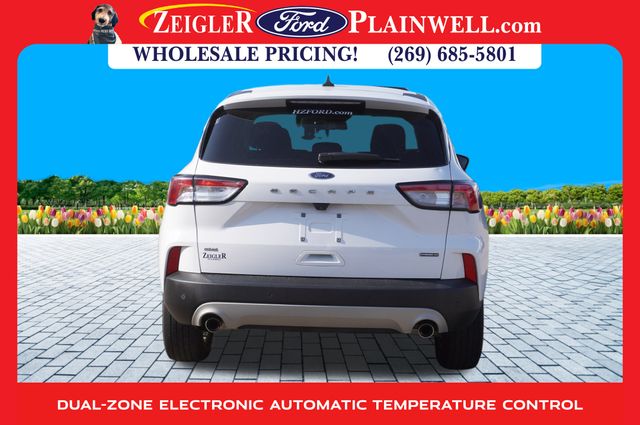 2021 Ford Escape SE Hybrid photo 4