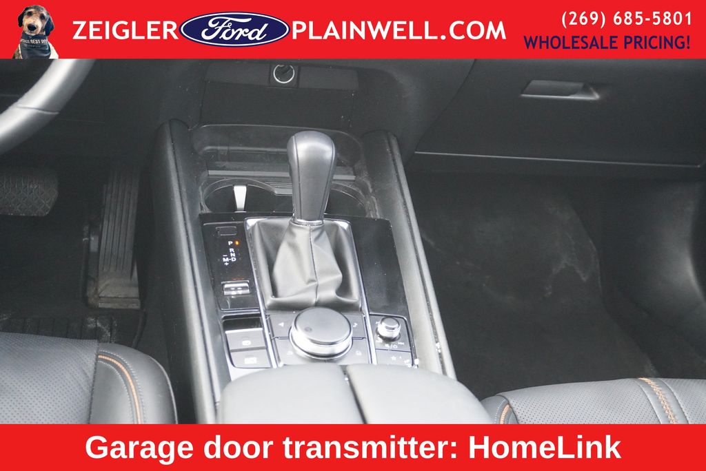 2025 MAZDA CX-50 - Image 17