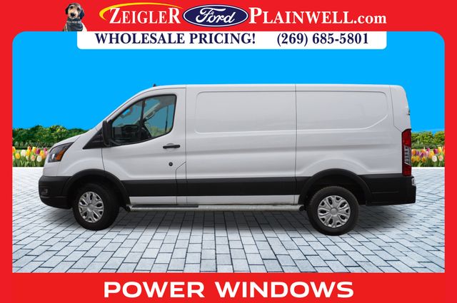 2023 Ford Transit photo 2