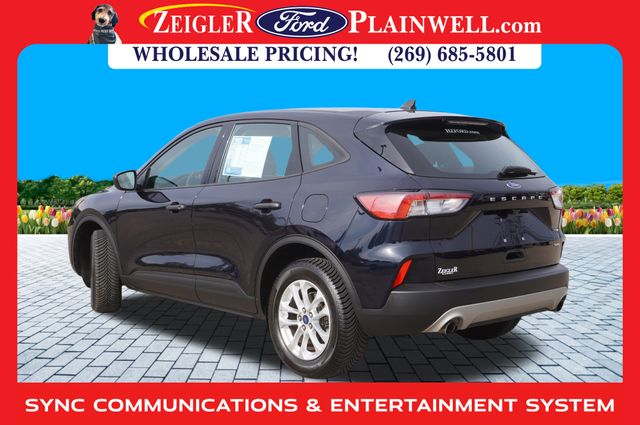 2021 Ford Escape S photo 2