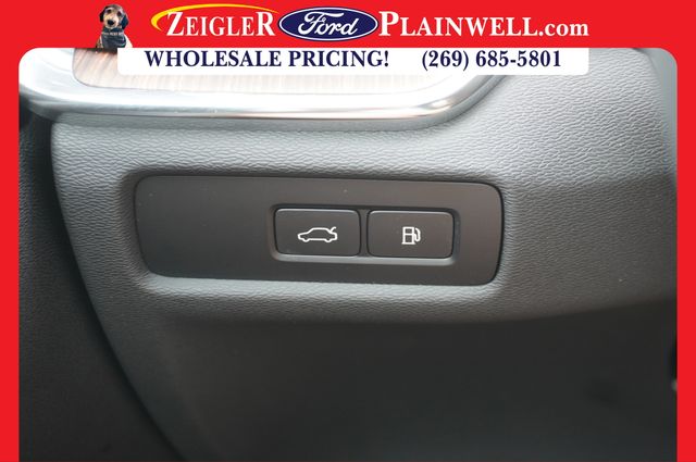 2023 VOLVO S60 - Image 28