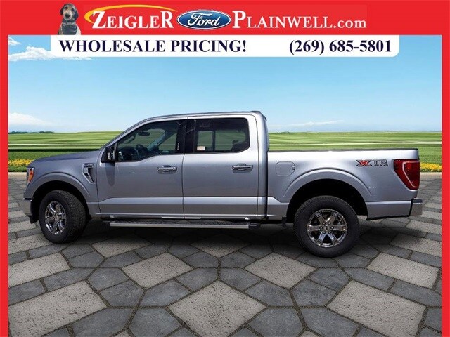 2023 Ford F-150 XLT photo 2