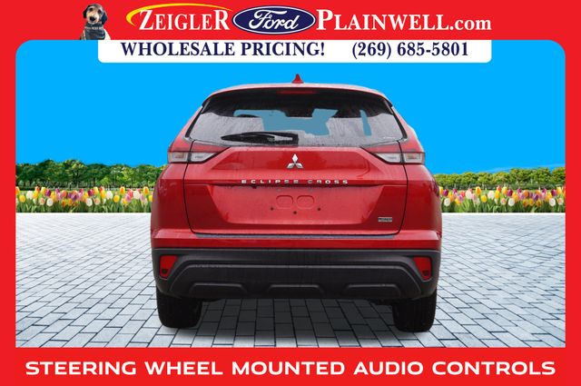2023 Mitsubishi Eclipse Cross LE photo 3