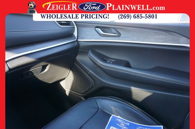 2023 JEEP GRAND CHEROKEE - Image 35