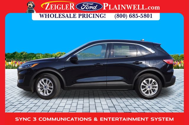 2021 Ford Escape SE photo 2