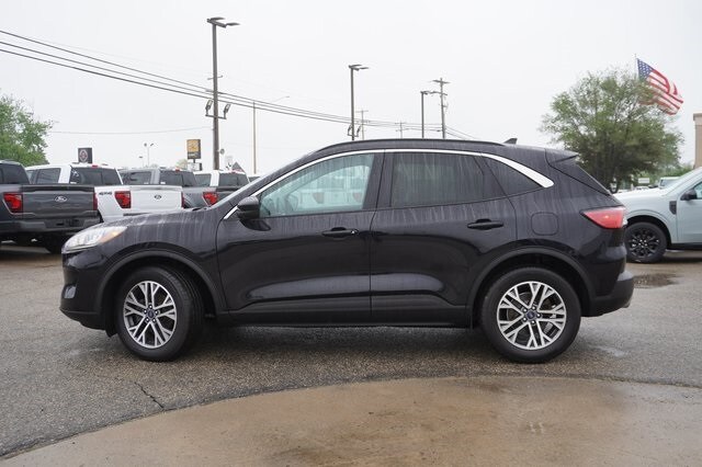 2021 Ford Escape Hybrid SEL photo 2
