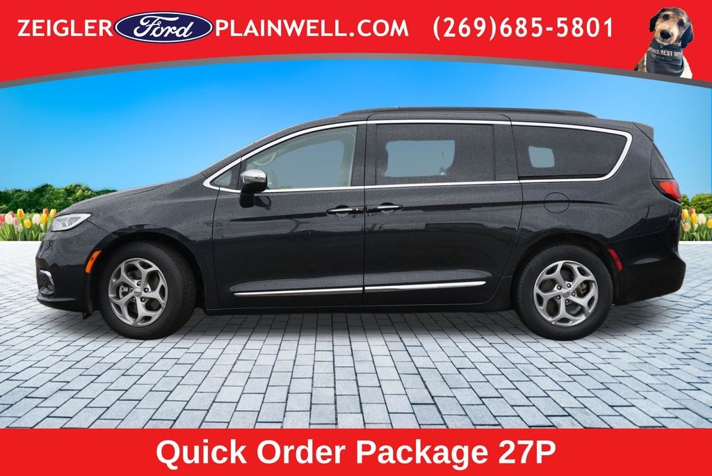 Used 2023 Chrysler Pacifica Limited Van Passenger Van