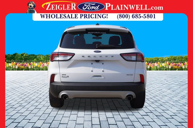 2021 Ford Escape SE photo 3