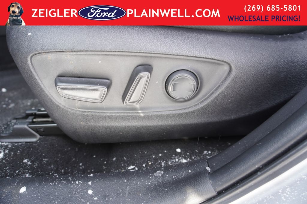 2022 TOYOTA RAV4 - Image 19