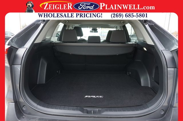2022 TOYOTA RAV4 - Image 10