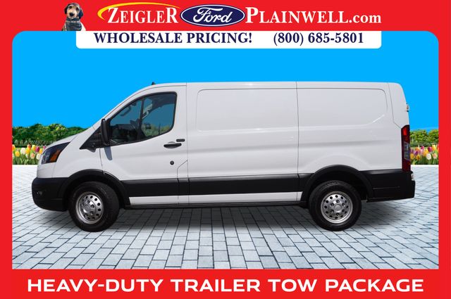 2023 Ford Transit photo 2