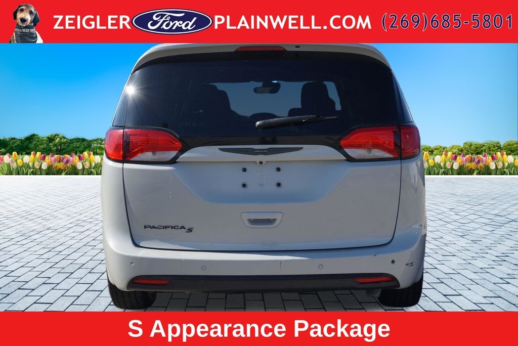 Used 2020 Chrysler Pacifica Touring Van Passenger Van