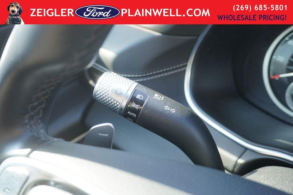 2024 GENESIS GV80 - Image 28