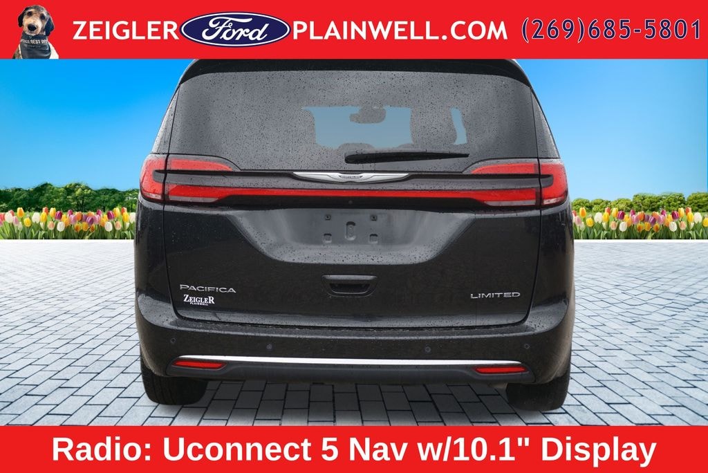 Used 2023 Chrysler Pacifica Limited Van Passenger Van