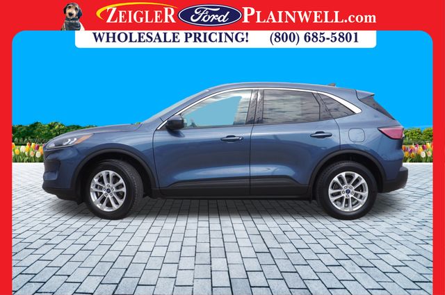 2020 Ford Escape SE photo 2
