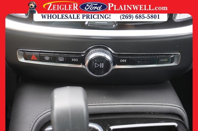 2023 VOLVO S60 - Image 22