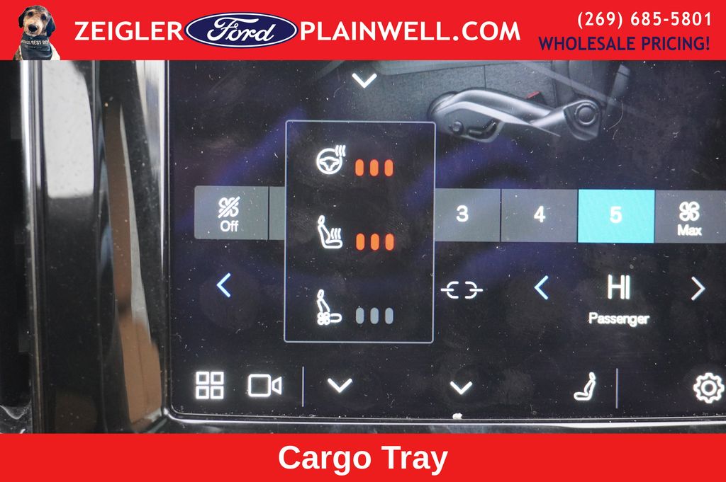 2023 VOLVO XC60 - Image 24