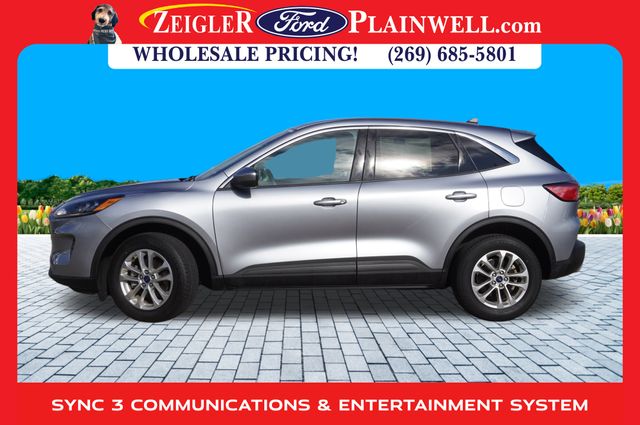 2021 Ford Escape SE Hybrid photo 2