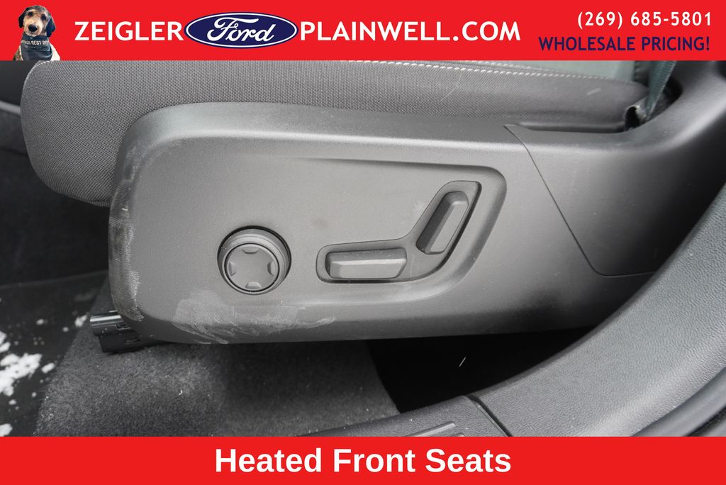 2024 VOLVO XC40 - Image 19